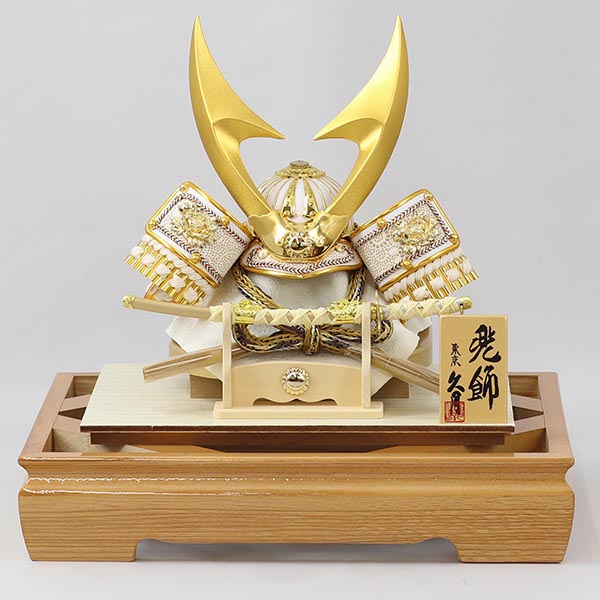 五月人形 久月 久月 兜 木目 白木 ガラスケース 取付ケース入り 詳細画像 久月 五月人形 久月 兜 木目 白木 ガラスケース 取付ケース入り 詳細画像