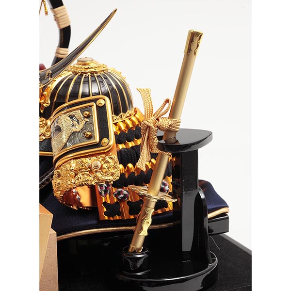 久月　 五月人形　久月 兜 六角 アクリルケース 取付ケース入り　詳細画像