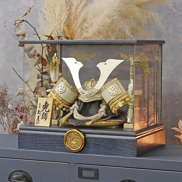 五月人形 久月 久月 兜飾り 取付ケース入り アクリルケース飾り 詳細画像 久月 五月人形 久月 兜飾り 取付ケース入り アクリルケース飾り 詳細画像