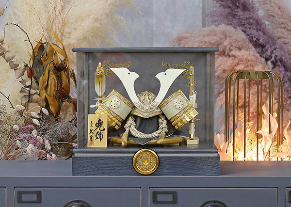 五月人形 久月 久月 兜飾り 取付ケース入り アクリルケース飾り 詳細画像 久月 五月人形 久月 兜飾り 取付ケース入り アクリルケース飾り 詳細画像