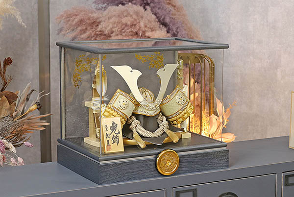 五月人形 久月 久月 兜飾り 取付ケース入り アクリルケース飾り 詳細画像 久月 五月人形 久月 兜飾り 取付ケース入り アクリルケース飾り 詳細画像