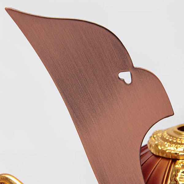 久月　 五月人形　久月 白糸縅 兜 円形 丸型 白木 木目 アクリルケース 取付ケース入り　詳細画像