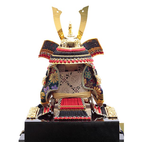 久月　 五月人形　久月 鎧 正絹 色々縅 六角 前面アクリルケース 取付ケース入り　詳細画像