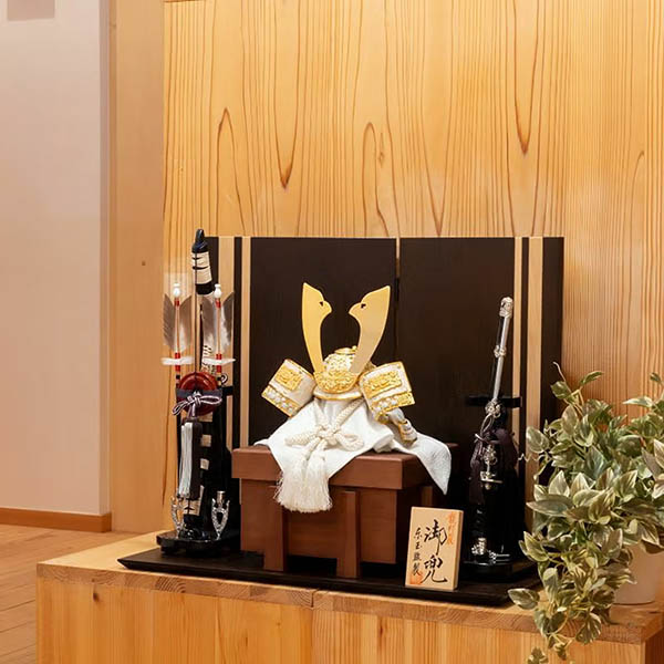 五月人形 東玉 龍村裂 悠心 ゆうしん 兜 平飾り 詳細画像 東玉 五月人形 龍村裂 悠心 ゆうしん 兜 平飾り 詳細画像