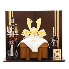 五月人形: 龍村裂 悠心 ゆうしん 兜 平飾り