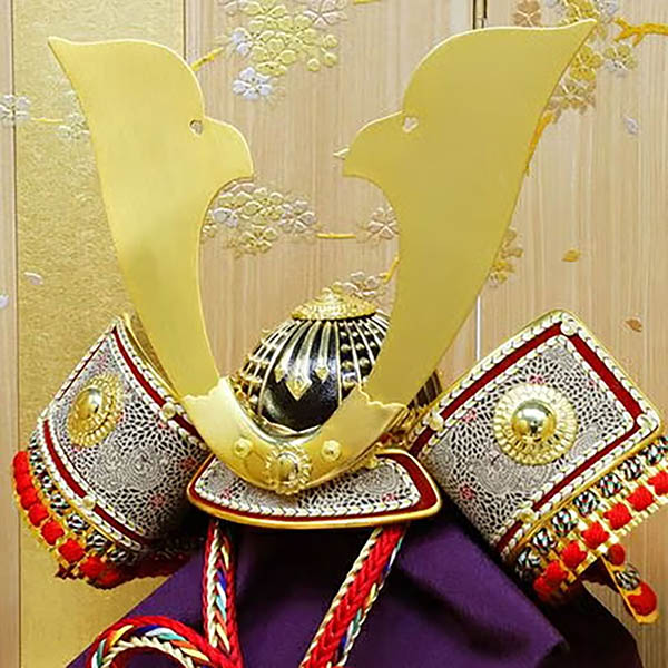 東玉　 五月人形　大鍬形 白木 木目 兜 収納飾り　詳細画像