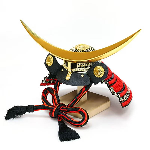 東玉　 五月人形　悠達 ゆうたつ 伊達政宗公 兜 京金彩 収納飾り　詳細画像