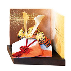 五月人形: 草木染め 極鳳 きょくほう 兜 平飾り