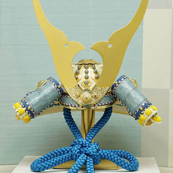 東玉　 五月人形　加藤峻成作 彩り 青空 兜 平飾り　詳細画像