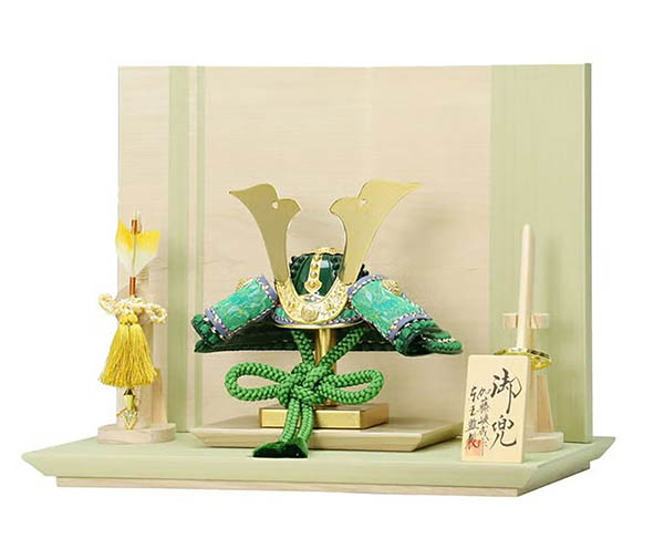 東玉　 五月人形　加藤峻成作 彩り 緑樹 兜 平飾り　詳細画像