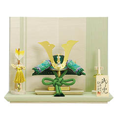 五月人形: 加藤峻成作 彩り 緑樹 兜 平飾り