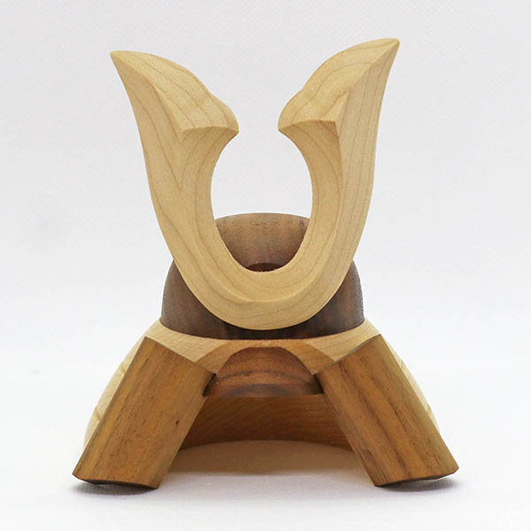 五月人形 WOODY 木製 無垢材の兜 muku (むく) 立体大鍬形 弓・太刀 高級木材使用台屏風セット 詳細画像 WOODY 五月人形 木製 無垢材の兜 muku (むく) 立体大鍬形 弓・太刀 高級木材使用台屏風セット 詳細画像