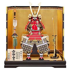 五月人形: 平安一水作 正絹赤絲縅 純金箔押鎧 鎧飾り