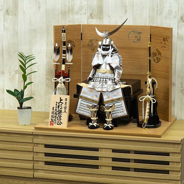 五月人形 吉徳 大越保広作 上杉謙信公 鎧飾り 詳細画像 吉徳 五月人形 大越保広作 上杉謙信公 鎧飾り 詳細画像