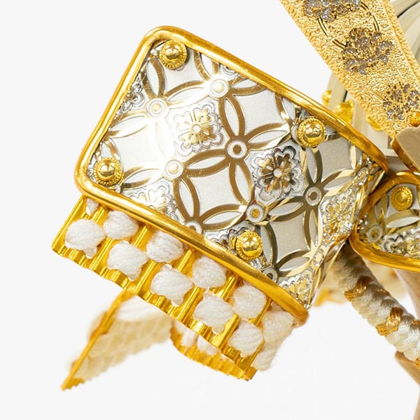 吉徳　 五月人形　楽 七宝彫金 兜飾り 収納飾り　詳細画像