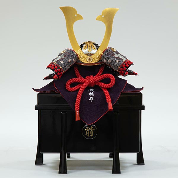 吉徳　 五月人形　小柴鑚穂作 正絹紫裾濃縅　和紙小札 兜飾り 　詳細画像