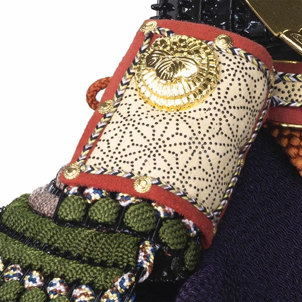 吉徳　 五月人形　別所実正作 正絹緑段縅 阿古陀形之兜 兜飾り　詳細画像