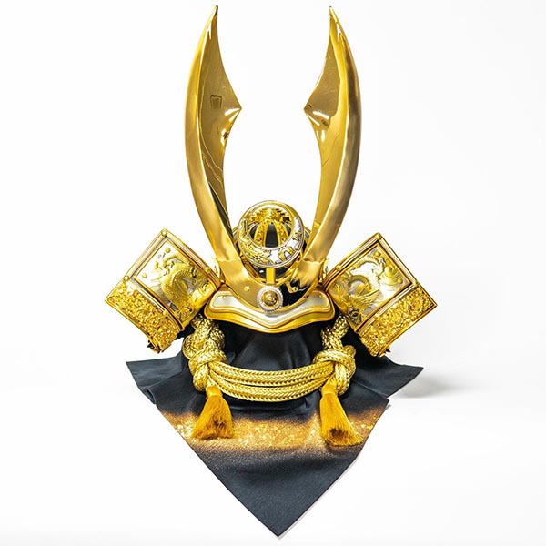 吉徳　 五月人形　黒絲縅 着用兜 収納飾り　詳細画像