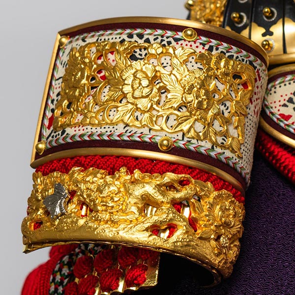 吉徳　 五月人形　平安一水作 正絹赤絲縅 総裏打ち兜 兜飾り　詳細画像