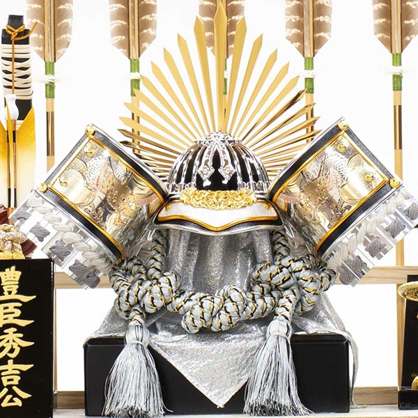 五月人形 吉徳 豊臣秀吉公 馬藺後立 兜 ケース入り 四角アクリルケース 詳細画像 吉徳 五月人形 豊臣秀吉公 馬藺後立 兜 ケース入り 四角アクリルケース 詳細画像