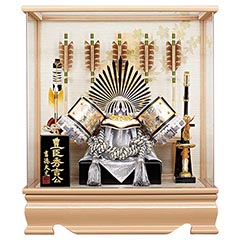 五月人形: 豊臣秀吉公 馬藺後立 兜 ケース入り 四角アクリルケース 【953K73562】