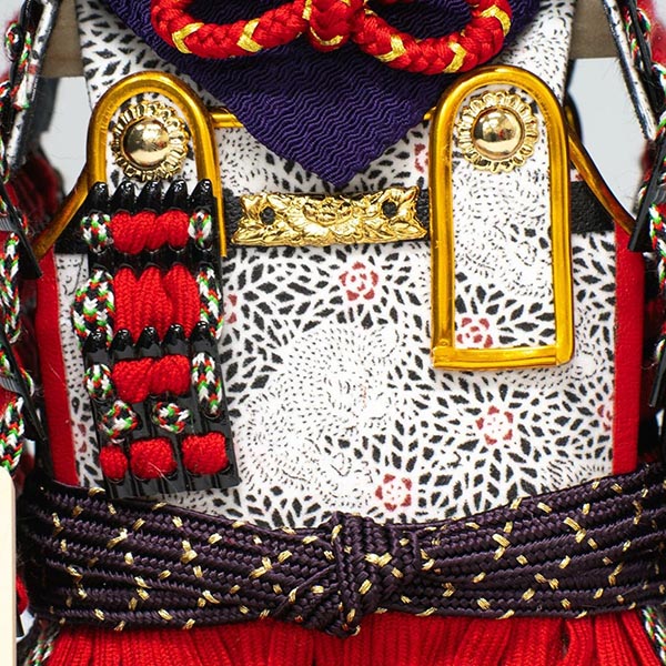 五月人形 吉徳 赤絲縅 黒小札 奉納鎧 ケース入り 四角アクリルケース 詳細画像 吉徳 五月人形 赤絲縅 黒小札 奉納鎧 ケース入り 四角アクリルケース 詳細画像