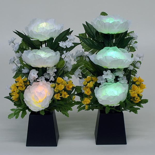 トモエ商会盆提灯LED ピオニー 3灯 白 （イルミネーション） （一対入り） 電池式（コードレス：LED仕様）    　詳細画像