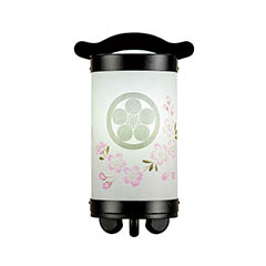 盆提灯: 回忌灯 手書き絵 桜 家紋入り 木製 電池式（コードレス：LED仕様） 【家紋入代込】 【組立不要】
