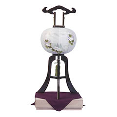 盆提灯: 大内行灯 飛騨溜塗 絹二重 桐箱入り 極厚23mm 木製 電気コード式