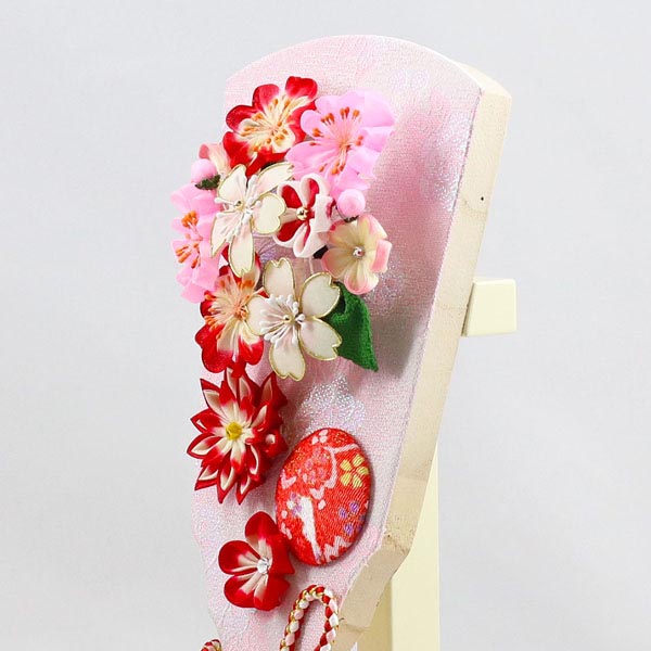 久月　 羽子板　つまみ細工 桃赤 20227-1 パール白/ピンク塗り アクリルケース　詳細画像