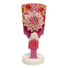 羽子板: つまみ細工 羽子板 舞桜 飾り台付き