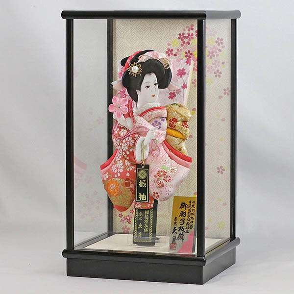久月　 羽子板　金襴振袖 黒塗 ガラスケース飾り　詳細画像
