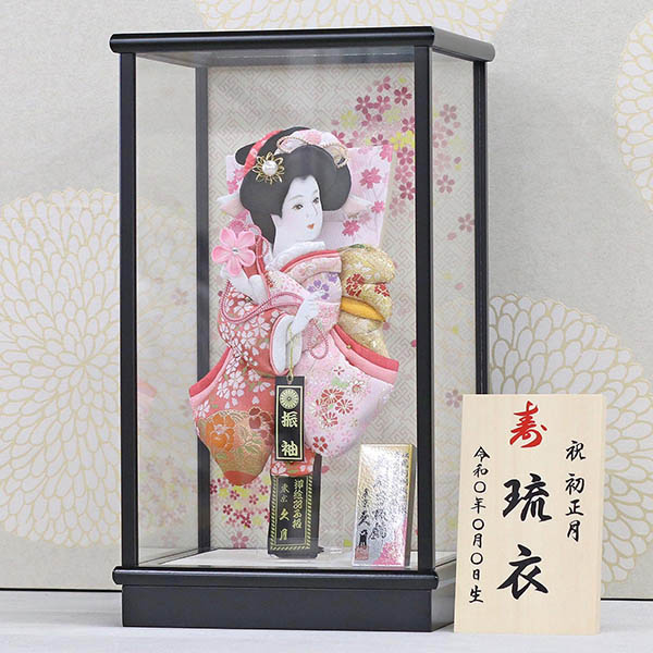 久月　 羽子板　金襴振袖 黒塗 ガラスケース飾り　詳細画像