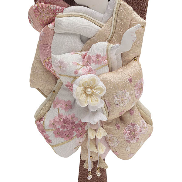 久月　 羽子板　陽奈 モカ桜刺繍 茶白 銘木 胡桃 ガラスケース飾り　詳細画像