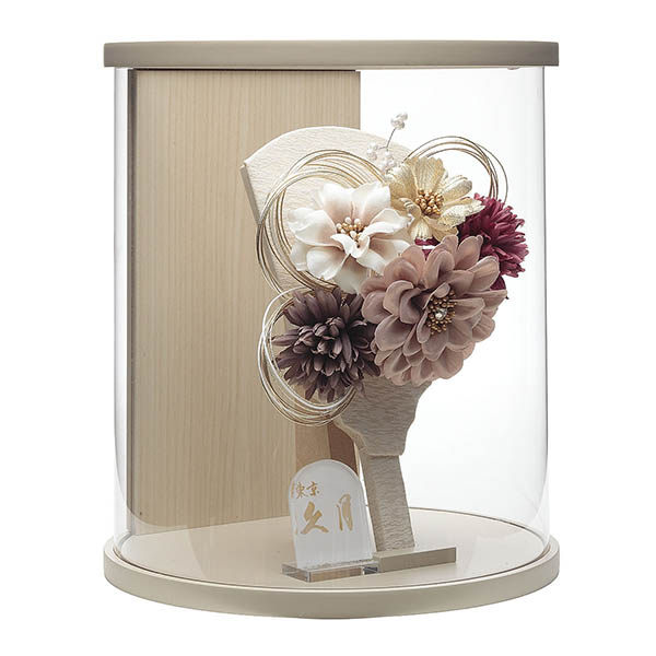 羽子板 久月 洋花 ワイン 髪飾り グレージュ塗り 円柱 アクリルケース飾り 詳細画像 久月 羽子板 洋花 ワイン 髪飾り グレージュ塗り 円柱 アクリルケース飾り 詳細画像