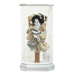 羽子板: 金襴振袖 白塗り六角 アクリルケース飾り