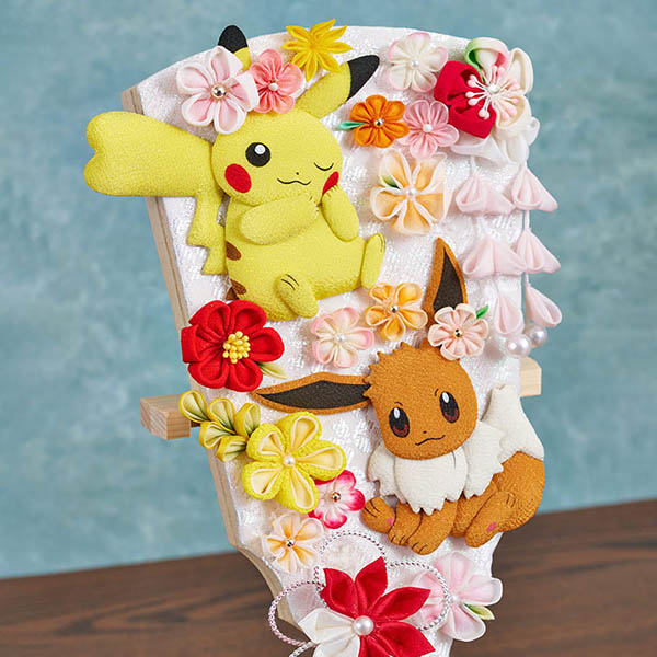 羽子板 久月 ポケモンつまみ羽子板 ピカチュウ&イーブイ 羽子板立てセット 詳細画像 久月 羽子板 ポケモンつまみ羽子板 ピカチュウ&イーブイ 羽子板立てセット 詳細画像