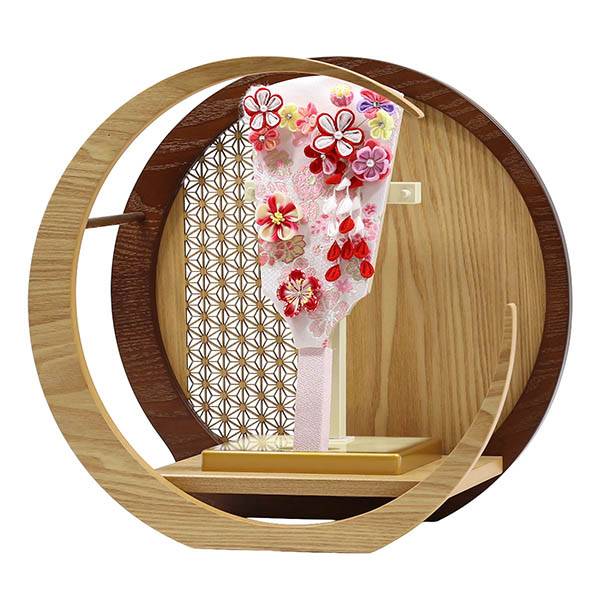 羽子板 東玉 つまみ細工 羽子板 赤 透かし麻の葉模様 木製 円形 三日月形飾り台 (大) 詳細画像 東玉 羽子板 つまみ細工 羽子板 赤 透かし麻の葉模様 木製 円形 三日月形飾り台 (大) 詳細画像