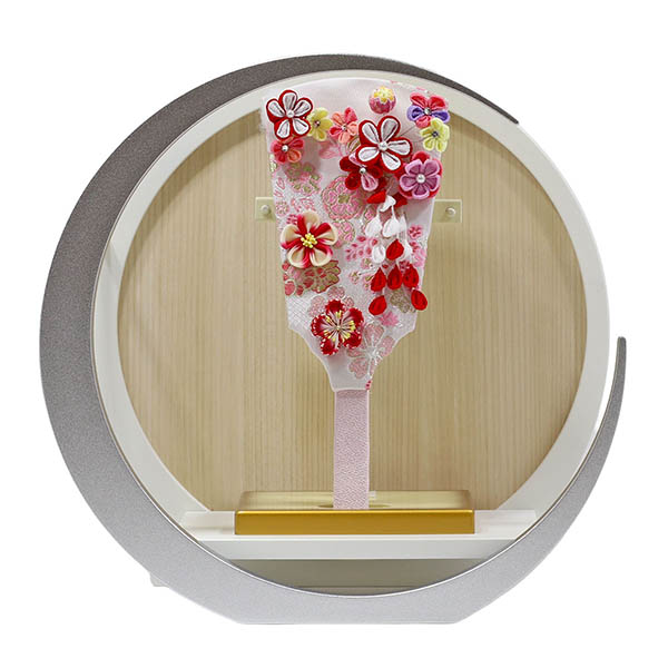 つまみ細工 羽子板 赤 白銀 木製 円形 三日月形飾り台 (大)