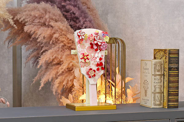 羽子板 東玉 つまみ細工 羽子板 赤 飾り台セット 詳細画像 東玉 羽子板 つまみ細工 羽子板 赤 飾り台セット 詳細画像