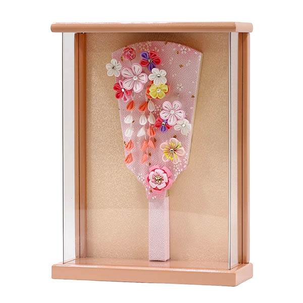 羽子板 東玉 つまみ細工 羽子板 ピンク 壁掛け 額飾り パールピンク塗り アクリルケース飾り 詳細画像 東玉 羽子板 つまみ細工 羽子板 ピンク 壁掛け 額飾り パールピンク塗り アクリルケース飾り 詳細画像