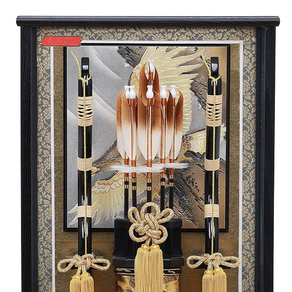 フジキ　 破魔弓　北斗 岩鷹柄彫金バック 黒木目 面取り ガラスケース飾り　詳細画像