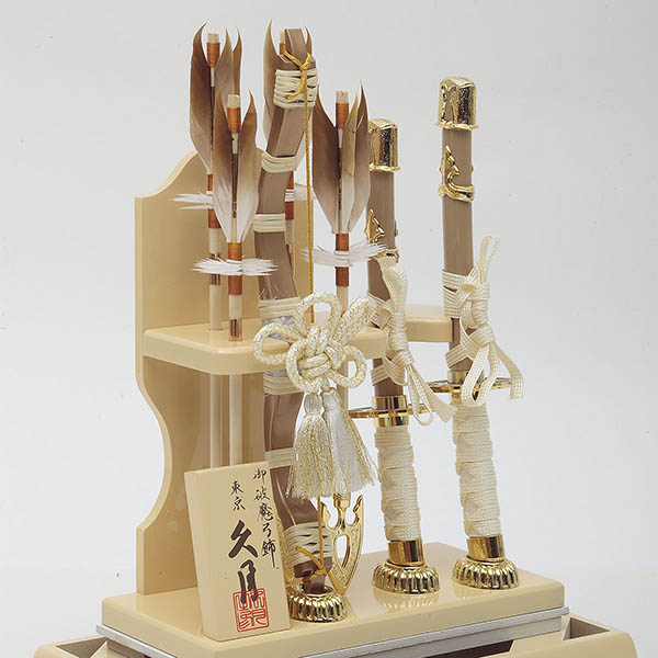 久月　 破魔弓　碧斗 太刀 本籐 象牙水色暈 アクリルケース飾り　詳細画像